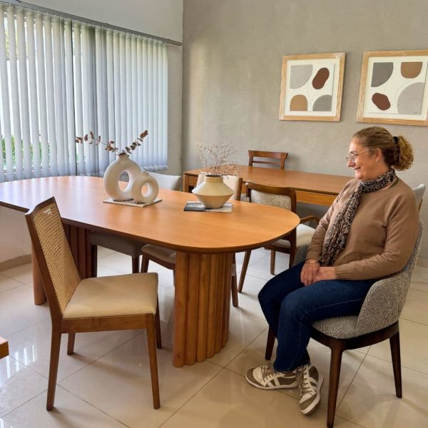 Mesa comedor ovalada madera varillada Versalles - Imagen 7