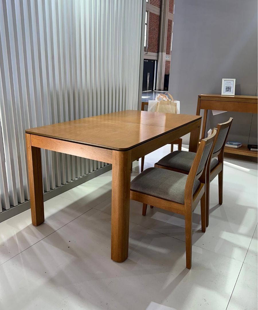 Mesa comedor Moderna madera Grandis Nacar - SILVINA C Mesa comedor Moderna madera Grandis Nacar - SILVINA C