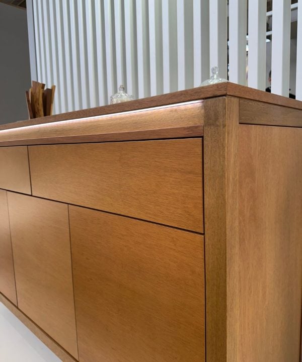 Bahiut vajillero Moderno madera led Grand - SILVINA C 32